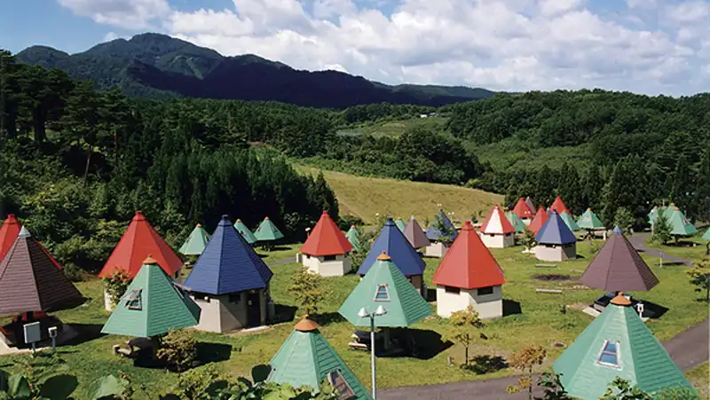 名川チェリリン村