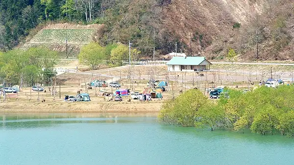 白川ダム湖畔オートキャンプ場